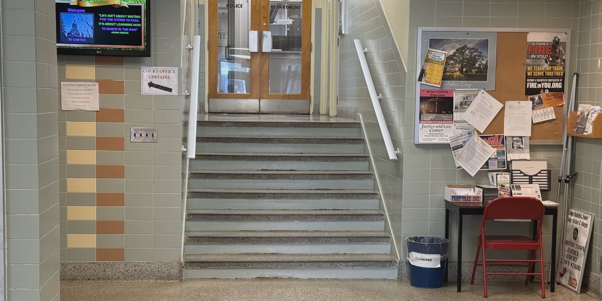 Canton resident in wheelchair advocates for more accessibility at municipal building