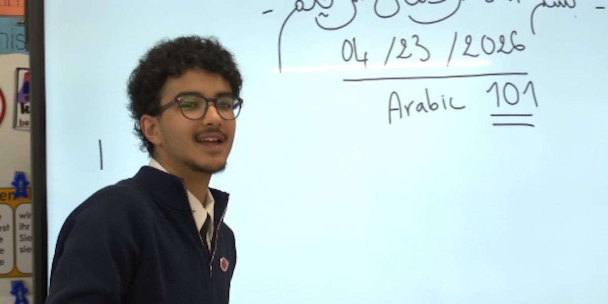 El estudiante lleva el idioma y la cultura árabe a la Escuela Secundaria Indian River.